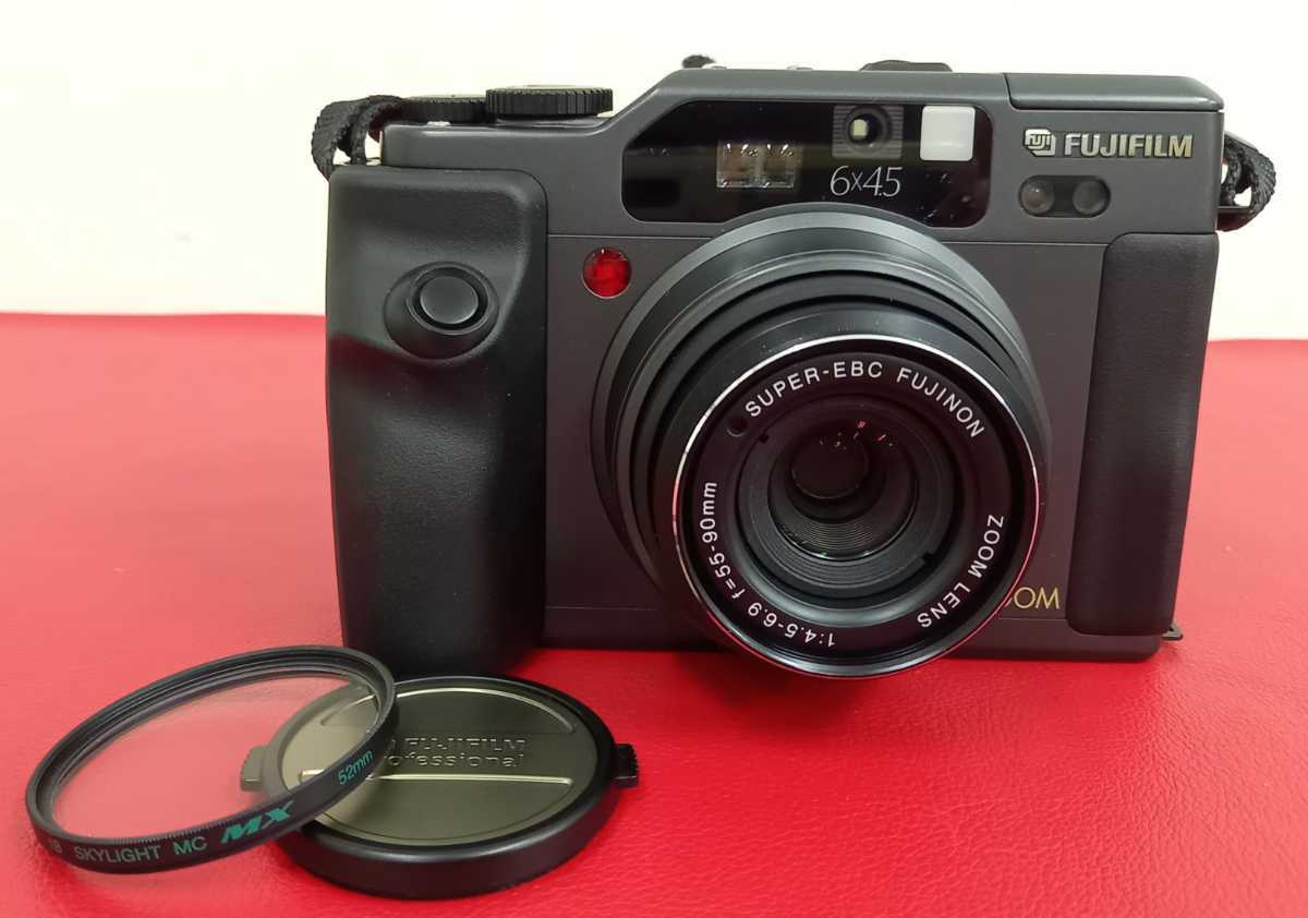 □A FUJIFILM GA645Zi Professional 中判カメラ 6×4.5 シャッターOK 