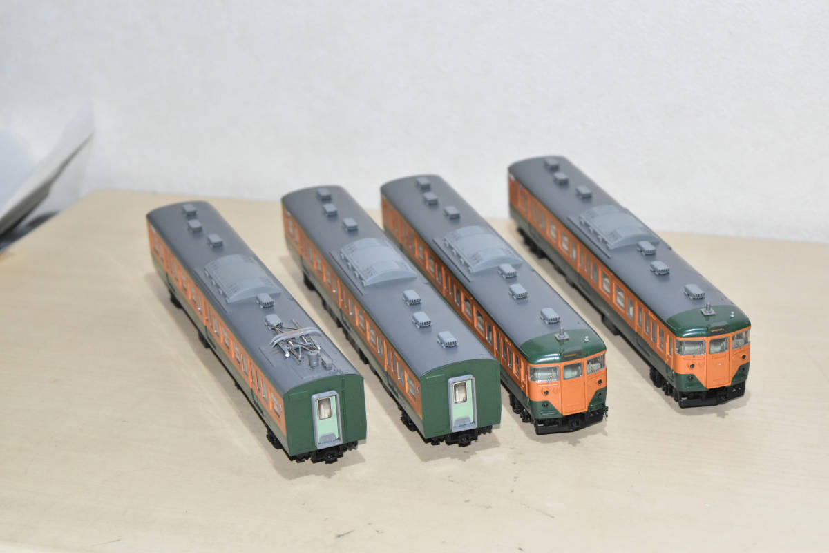 TOMIX 113-2000系近郊電車(横須賀色・幕張車両センター114編成