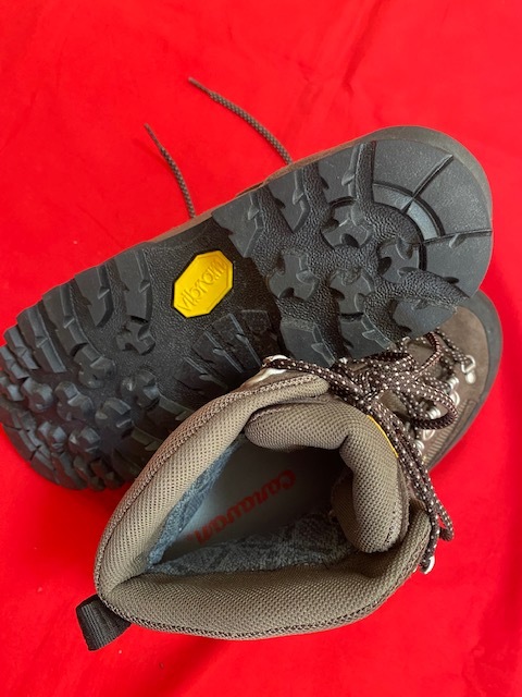 未使用★Caravan　キャラバン　GRANDKING　グランドキング　トレッキングブーツ トレッキングシューズ　GORE-TEX