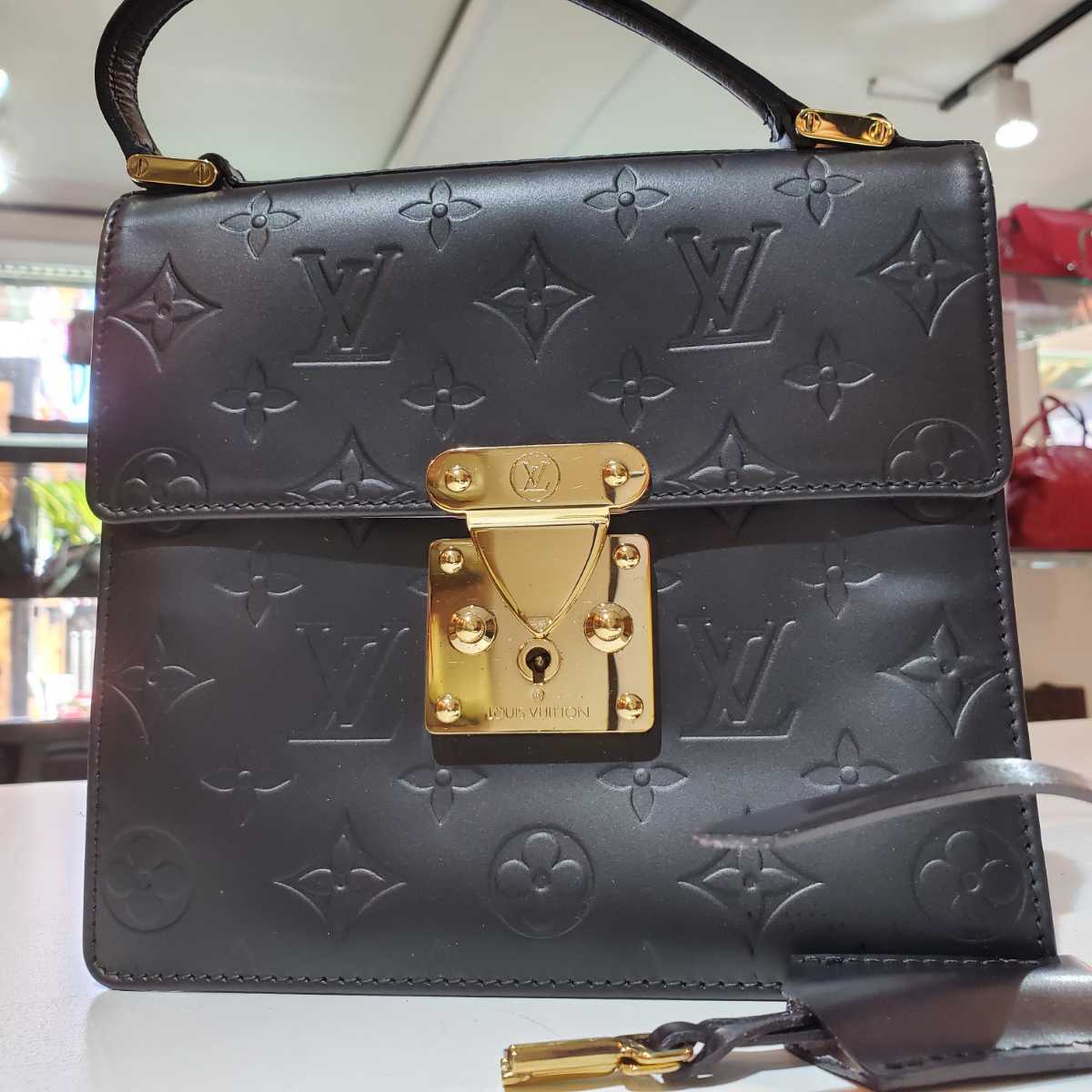 人気，本物保証 1円 338 LOUIS VUITTON ルイヴィトン ハンドバッグ ヴェルニ レディース 黒&times;ピンク スプリングストリート 手提げ 同梱可 鍵付(ハンドバッグ)｜売買されたオークション情報、yahooの商品情報を かばん、バッグ