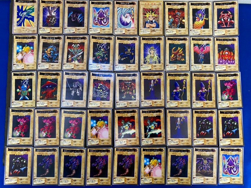 カード[9836] 遊戯王 約260枚 BANDAI まとめて ☆ネコポス可☆青眼の白