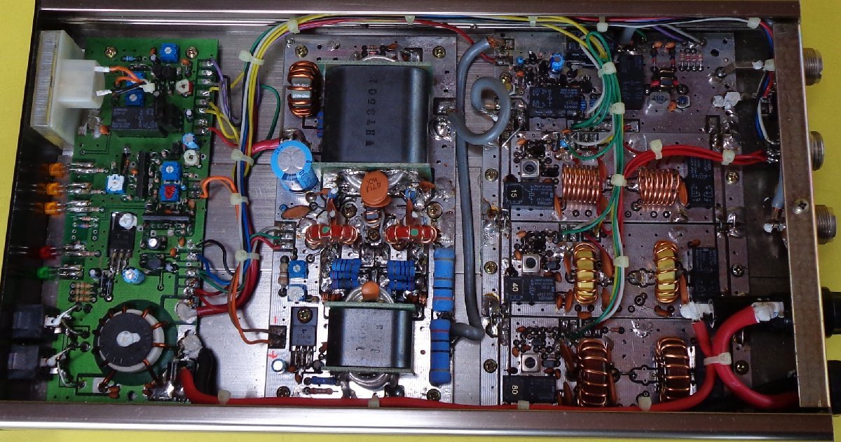 ☆マニア向け☆　WSE　1.8～30MHz　200Wパワーアンプ　WL-2000HF