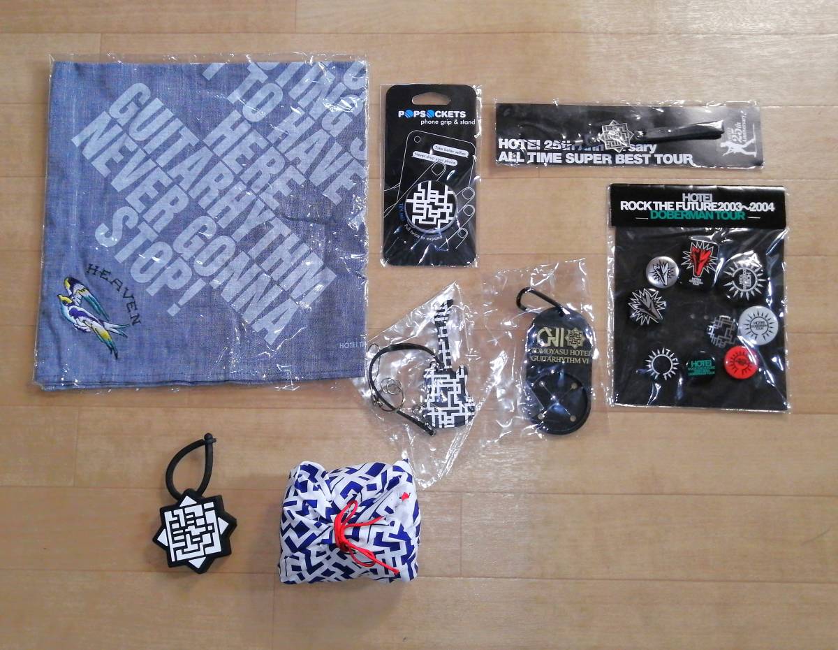 最新作，新品 布袋寅泰 グッズセット ④ 携帯ストラップ 2本 管バッヂ 9個 phoneグリップ＆スタンド 他 おまけ有 boowy(記念品、思い出の品)｜売買されたオークション情報、yahooの商品情報をアーカイブ公開 - その他