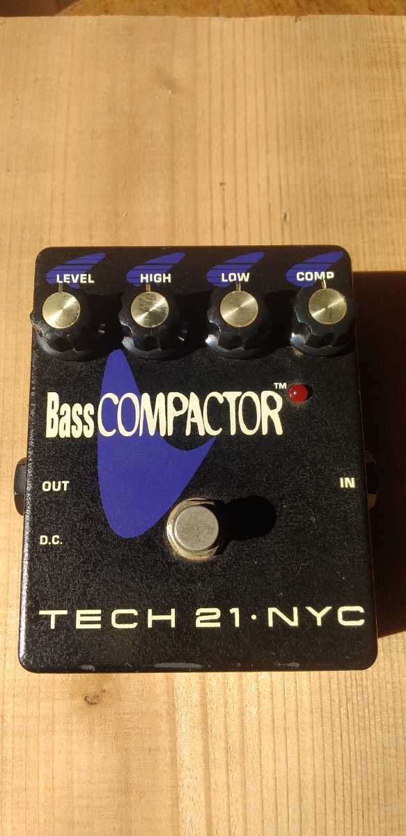 TECH21 BASS COMPACTOR TECH21 BASS COMPACTOR