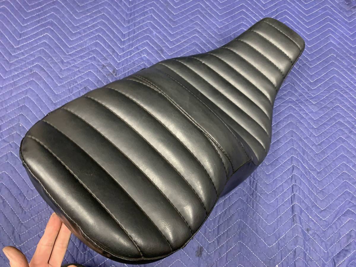 ハーレー ショベル FLH 純正シート 中古品 車体に直付けタイプ バディ 