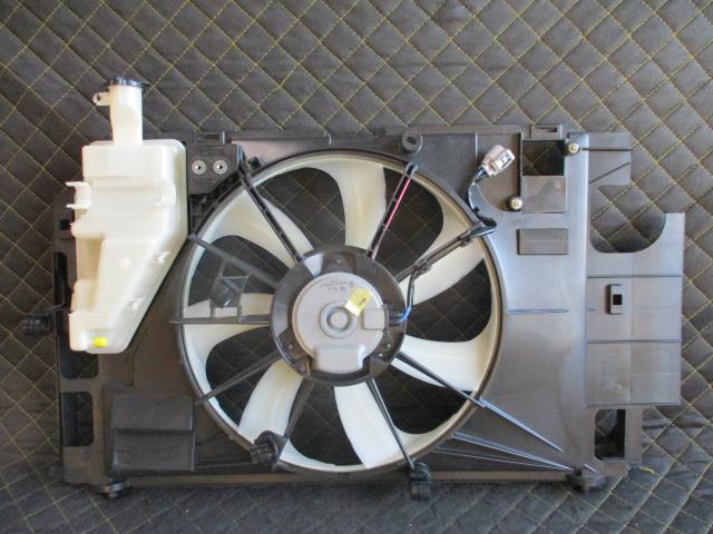 アクア DAA-NHP10 電動ファン ファン S 1NZ-FXE 040 16363-21060 電装
