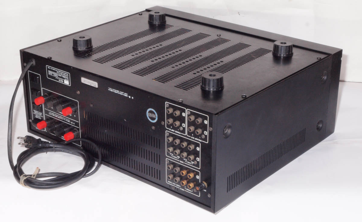 40年位前の SANSUI サンスイ プリメインアンプ AU-X11 です