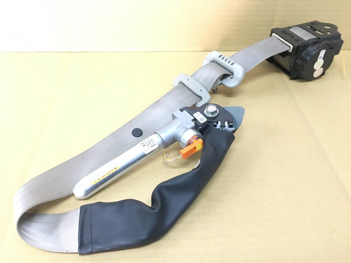 DA17V エブリィ フロント シートベルト DR17V NV100 クリッパー 左右  