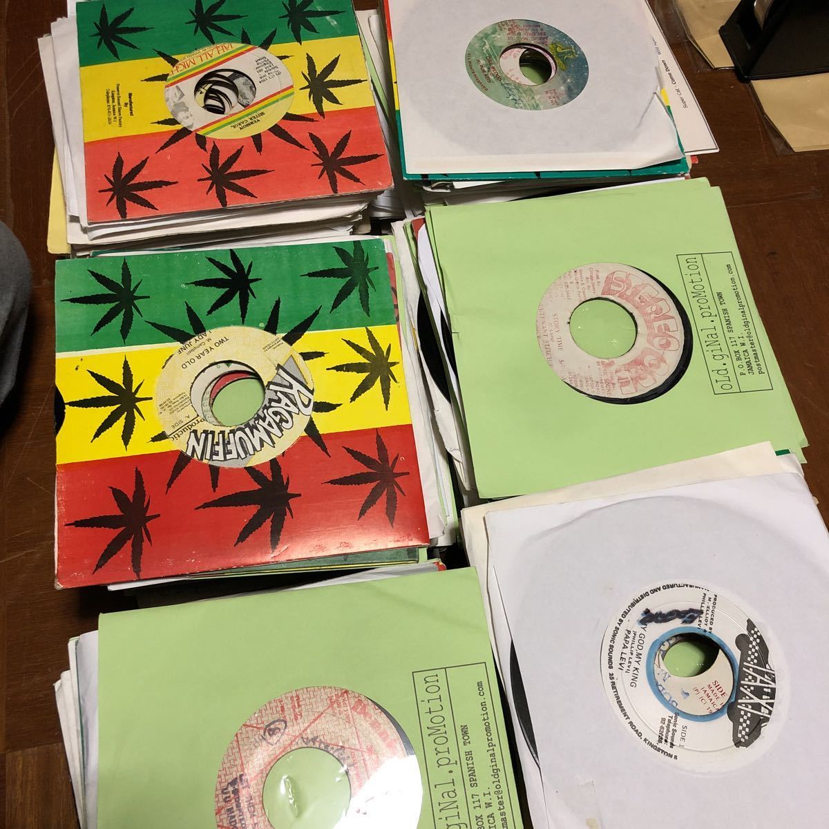 【人気定番，新品】 レゲエ 80s' ダンスホール ３００枚ちょっと ほぼオリジナル盤 セット(レゲエ)｜売買されたオークション情報、yahooの商品情報をアーカイブ公開 - オークファン レゲエ