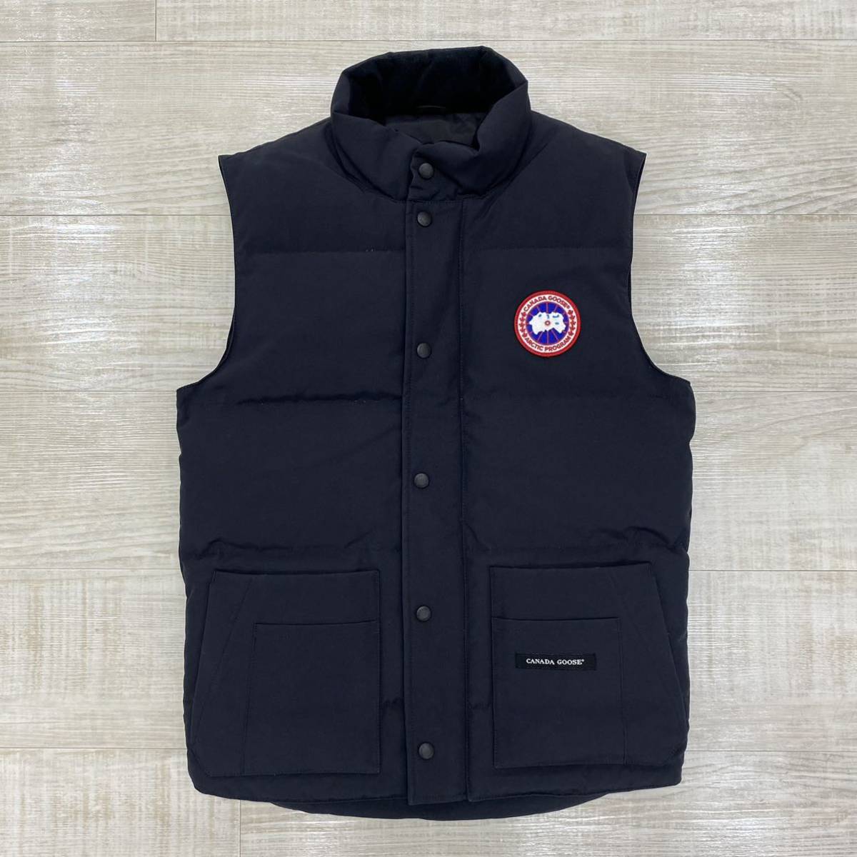 美品 CANADA GOOSE カナダグース FREESTYLE CREW VEST フリースタイル 