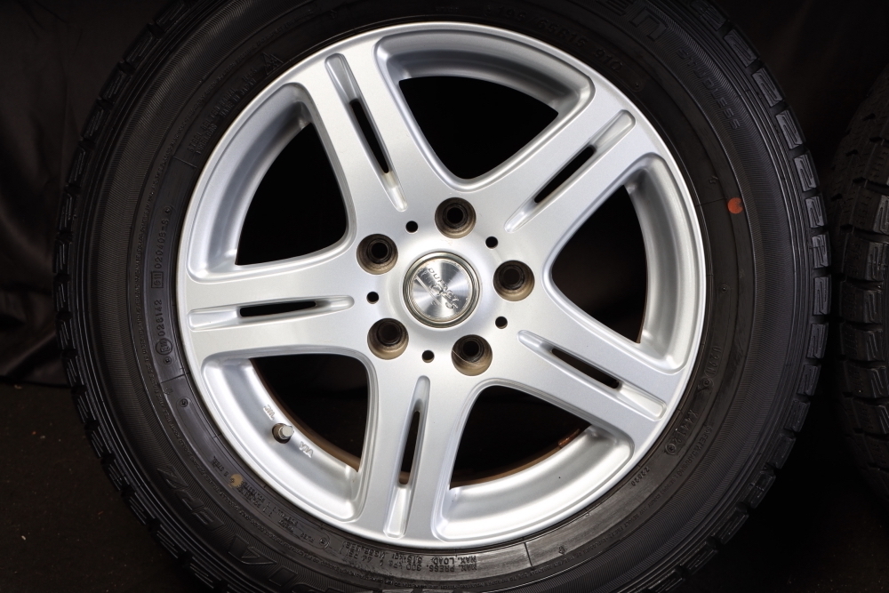 ★バリ山 195/65R15 国産FALKEN スタッドレス アイシスエスクァイアオーリスセレナノアヴェロッサヴォクシーステップワゴンストリーム スタッドレスタイヤ バリ山 4本 21年製バリ山 195&frasl;65R15・スタッドレスタイヤ4本セット・バリ山まだまだ使える冬タイヤ・プリウス、ステップワゴン、エスクァイアなどに・中古 ◇ブリヂストン