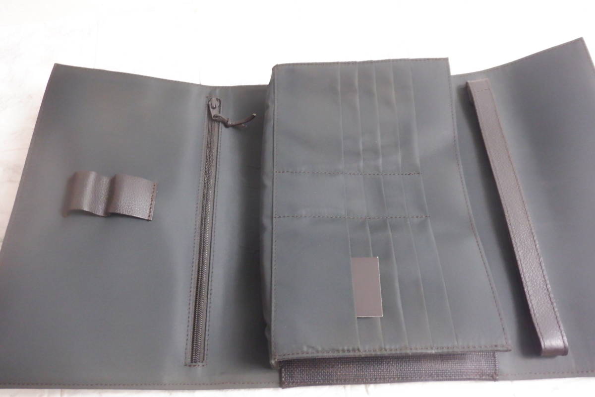 ダンヒル ビジネスバッグ dunhill メンズ | 美品 dunhill(ダンヒル) ⁄ バッグ ビジネスバッグ⁄ブリーフケース⁄ロゴ 本革 レザー - ダンヒル（ビジネスバッグ・ブリーフケース｜メンズバッグ ビジネスバッグ・アタッシュケース(メンズ 公式通販