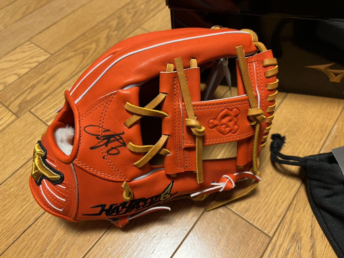 ジャイアンツ　坂本勇人選手　実使用　サイン入り　ミズノプロ　グローブ 巨人 ジャイアンツ 坂本勇人 直筆サイン入り 本人仕様 グローブ