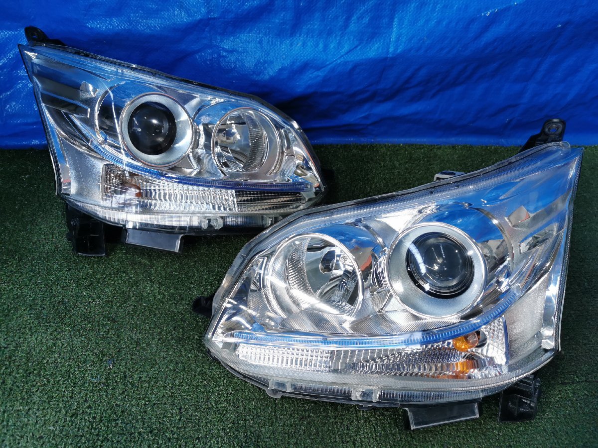 ムーヴカスタム LA100S ヘッドライト左右 ○ ヘッドライト 左右 HID ムーブ カスタム 前期 DBA-LA100S ムーヴ
