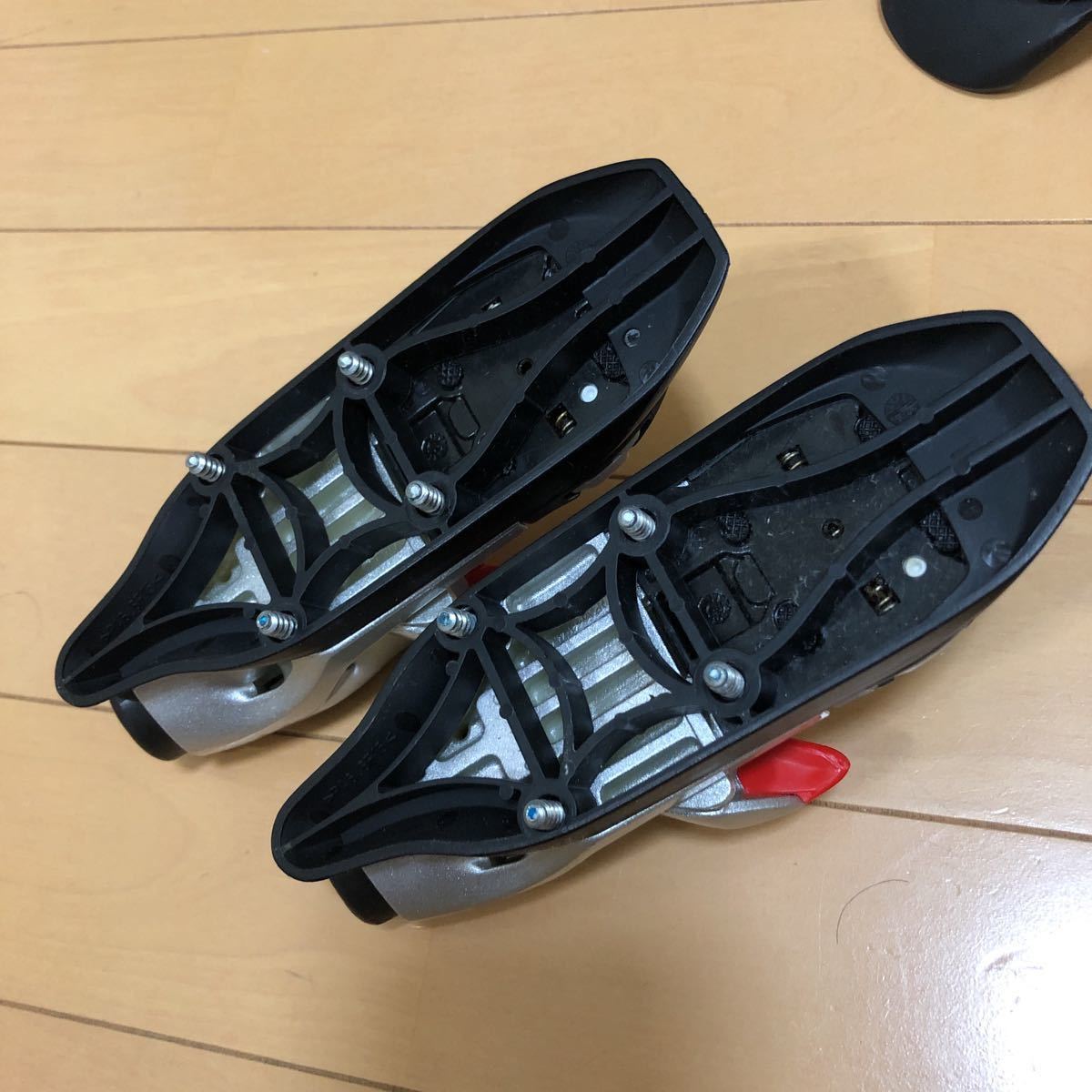スキー ビンディング 2セット LOOK ターンテーブル pivot12公式
