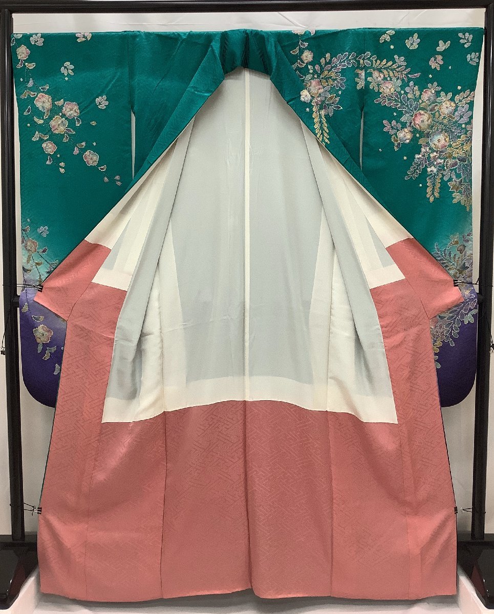 きものcocon★振袖★正絹/緑系/成人式/卒業式/結婚式/身丈170.5/裄69.5【11-16-5K-1089-i】 着物cocon☆振袖☆身丈172 由美&frasl;落款印&frasl;身丈163&frasl;裄70.5&frasl;正絹&frasl;緑系 成人式や結婚 ダイヤガード 金駒刺繍 緑の卒業袴｜成人式の振袖レンタルなら京都きもの友禅