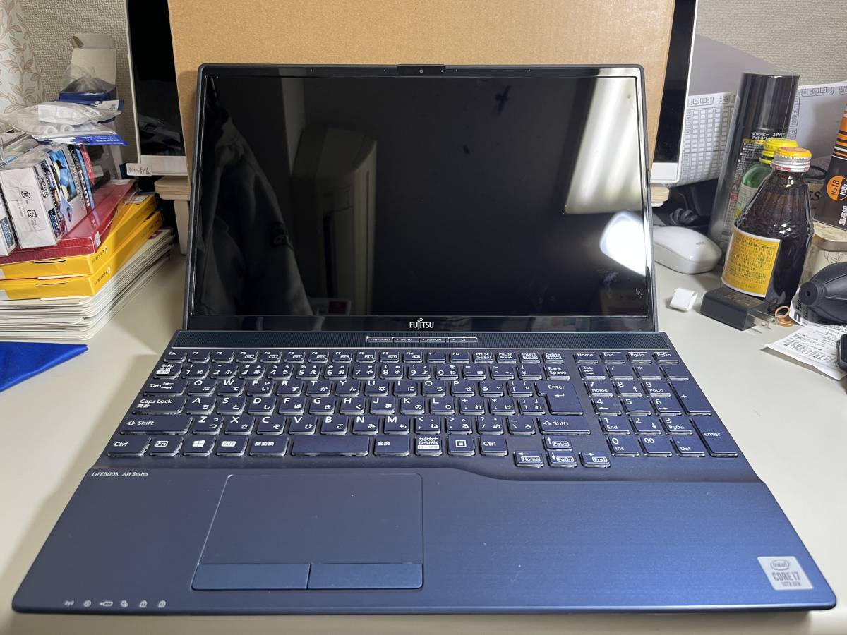未使用 新品同様1★富士通(FUJITSU) FMVA77E2L★第10世代 インテル Core i7 10510U(Comet Lake) 1.8GHz/4コア/SSD:1TB/8GB/15.6型/office付