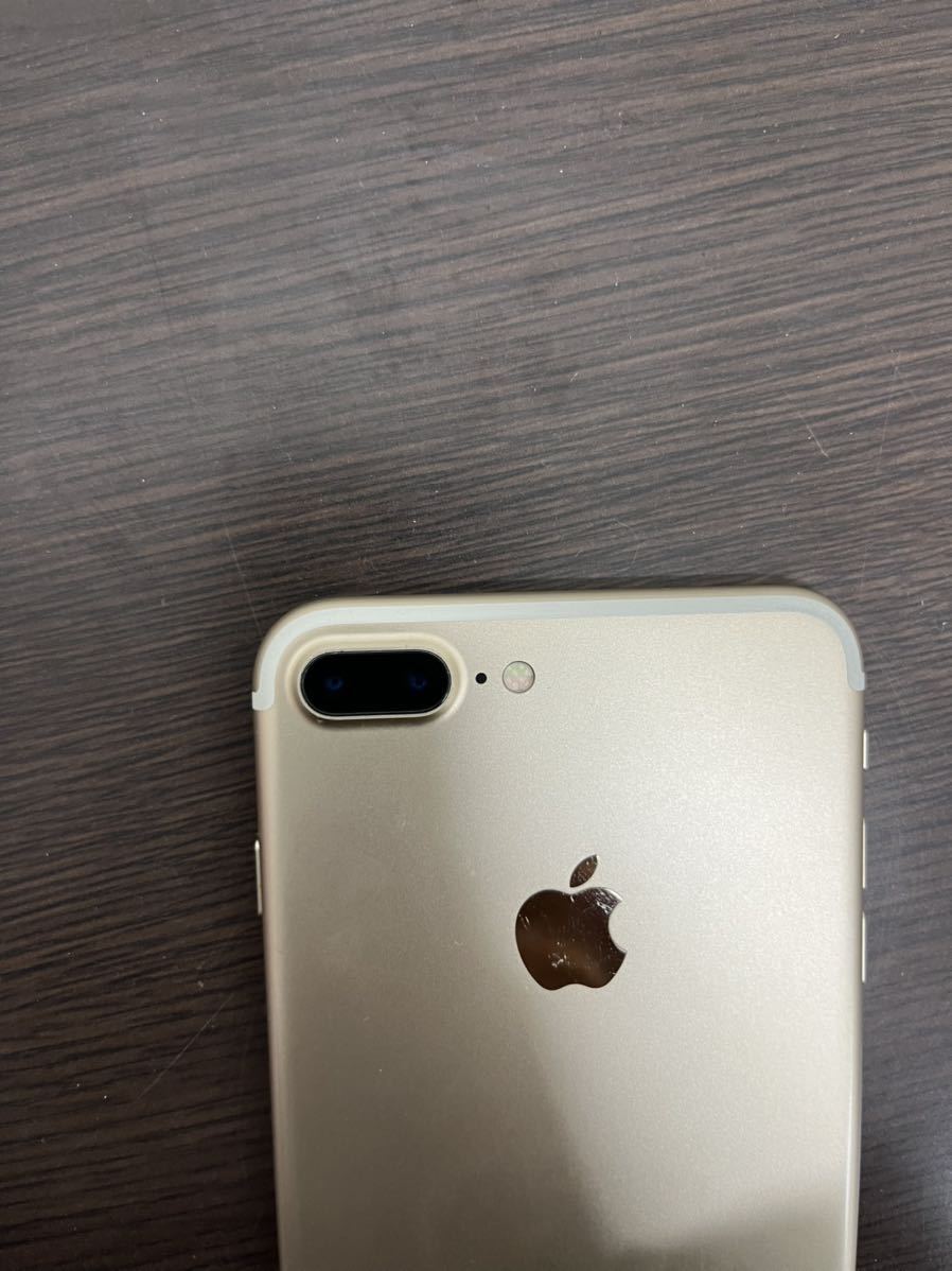 ☆iPhone7 Plus ゴールド☆32GB 初期化済み 残積なし A1785 ドコモ版 SIM