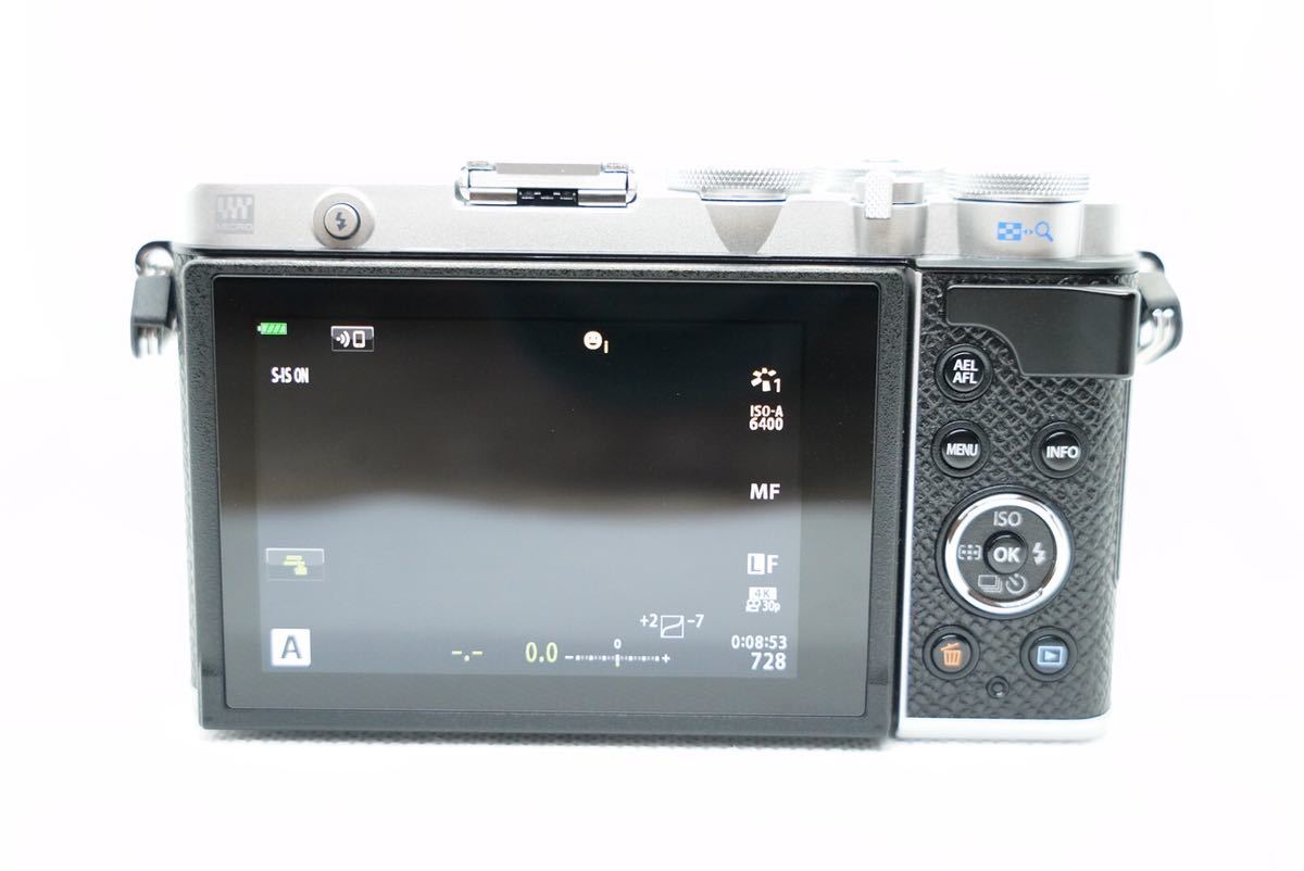 OLYMPUS PEN E-P7 ボディ ミラーレス一眼カメラ シルバー - ミラーレス 