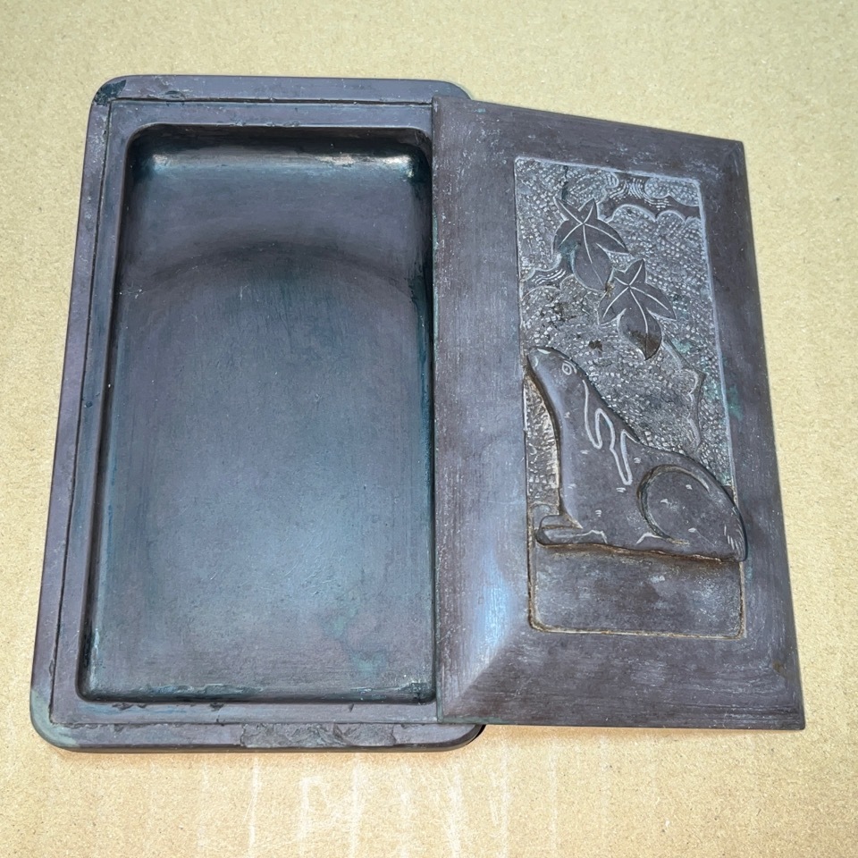 端溪名硯 唐木箱付 中国硯 唐 物端渓緑端渓水巖老坑 墨硯硯石古硯 端溪名硯 唐木箱付 中国硯 唐 物端渓緑端渓水巖老坑 墨硯硯石古硯 端溪