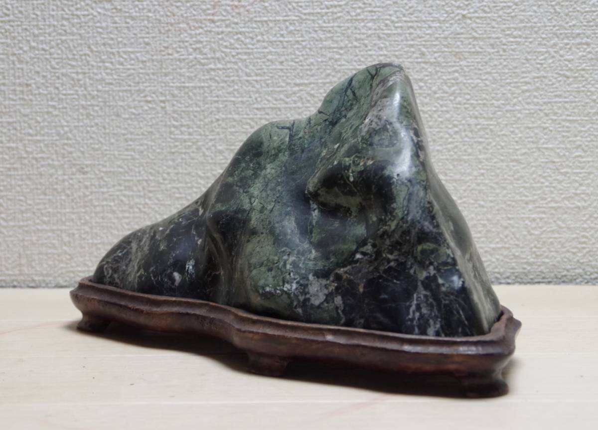 鑑賞石 2.9㎏ 山型石 姿石 【送料込】 景石 原石 水石 鉱物 自然石