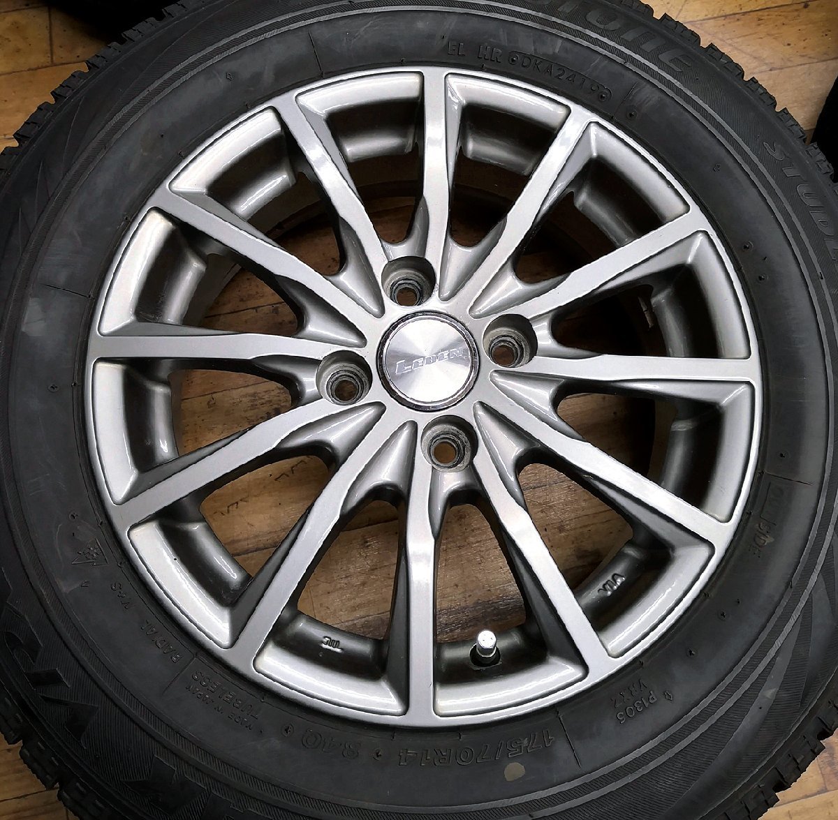 LEBEN BL1 14インチ アルミホイール 14×5.5J +43 4H PCD100 深溝スタッドレスタイヤ BS ブリザック VRX 175/70R14 2019年製 4本