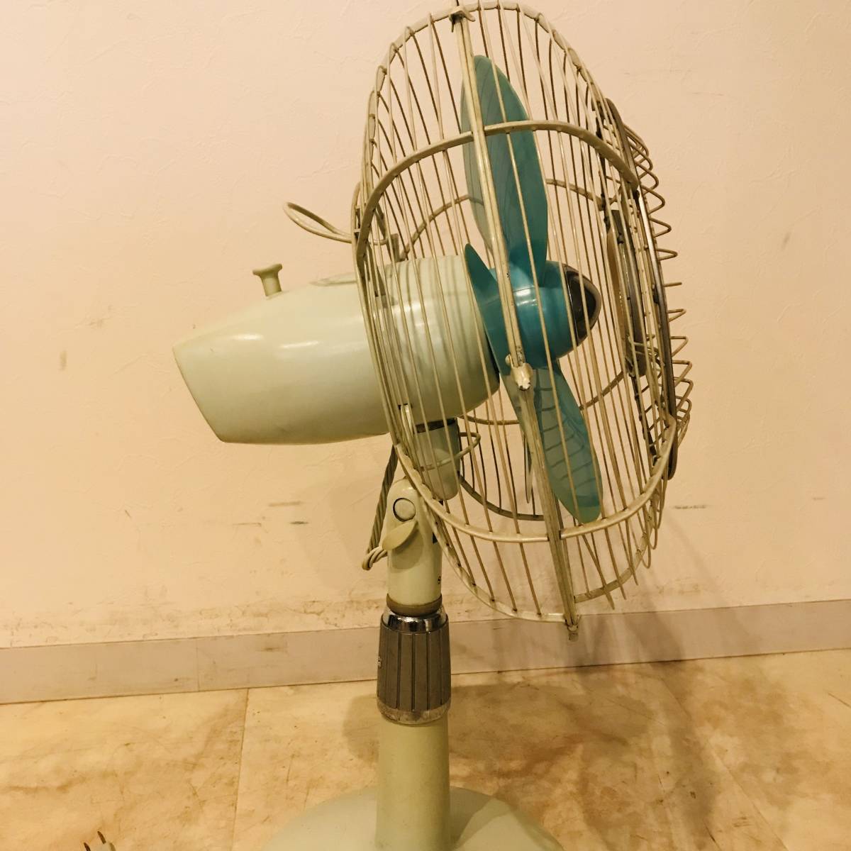National ナショナル⭐️扇風機　F-30KG 昭和レトロ National ナショナル⭐️扇風機 F-30KG 昭和レトロの通販はau PAY