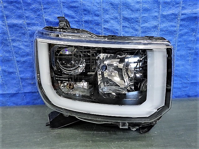 3479 ウェイク LA700S LA710S 右ライト LED W2664 良品 ウェイク