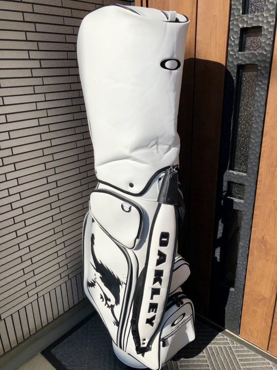 人気モデルを送料無料！【即決】オークリー スカル キャディバッグ 47インチ対応 _9