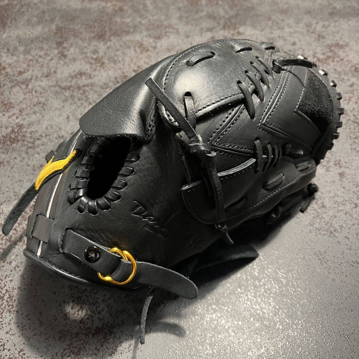 【美品】ダルビッシュ有モデル NIKE（ナイキ）軟式グローブ 投手用 左 美品ダルビッシュ有モデル NIKE（ナイキ）軟式グローブ 投手用 左 NIKE