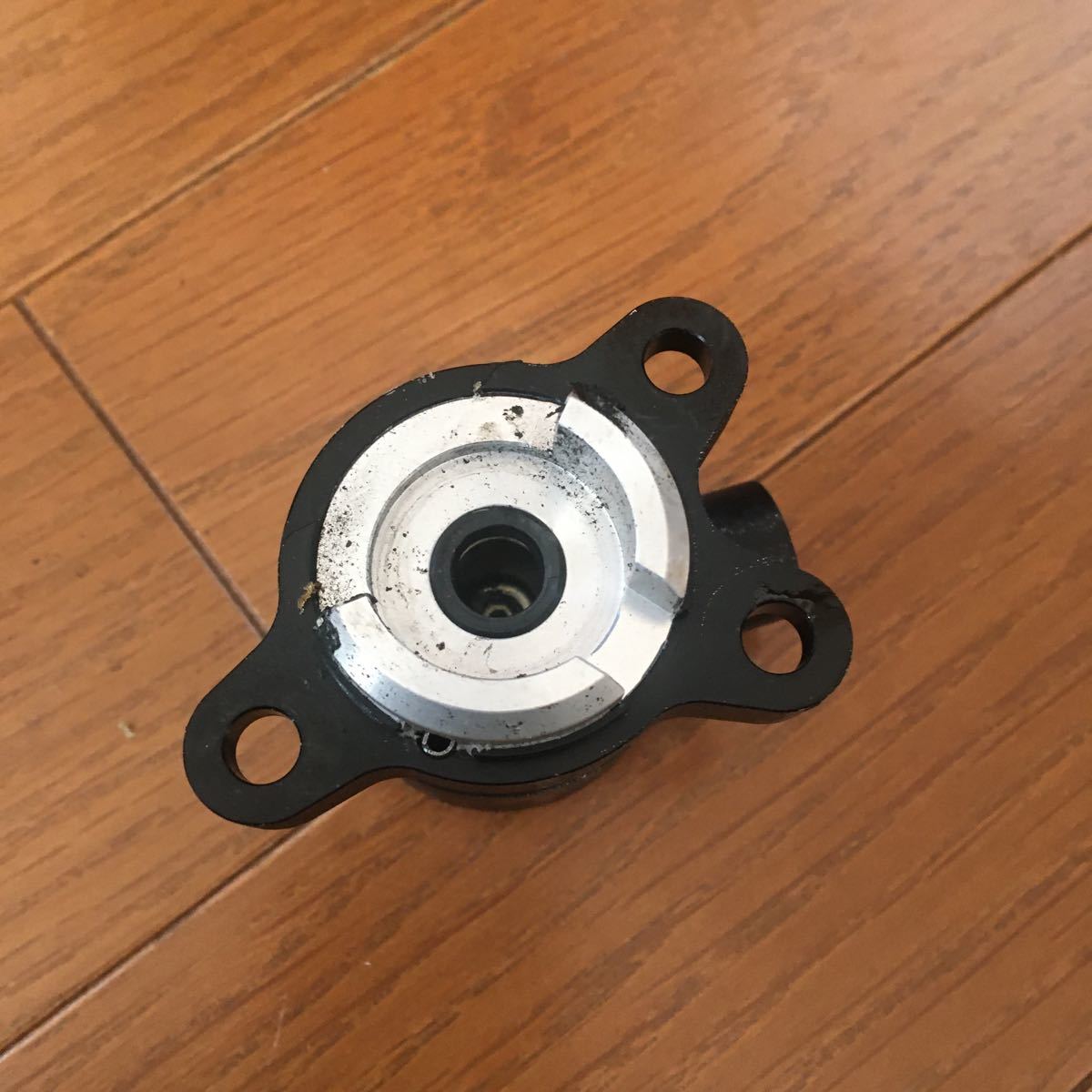 AELLAクラッチレリーズシリンダーφ２８中古 AELLA アエラ クラッチレリーズシリンダー クラッチ シャンパンゴールド パニガーレ