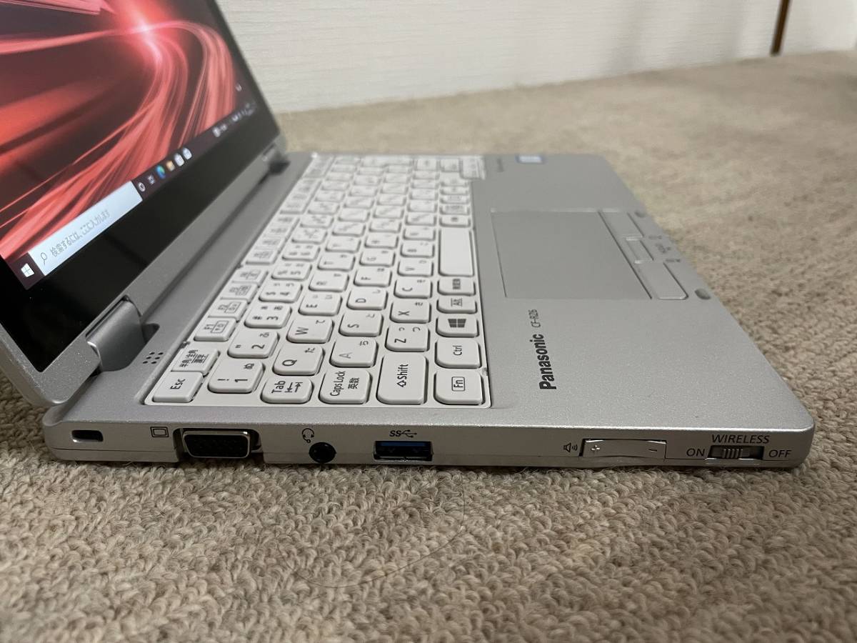 PANASONIC CF-RZ6 i5-7Y57 8GB SSD256GB