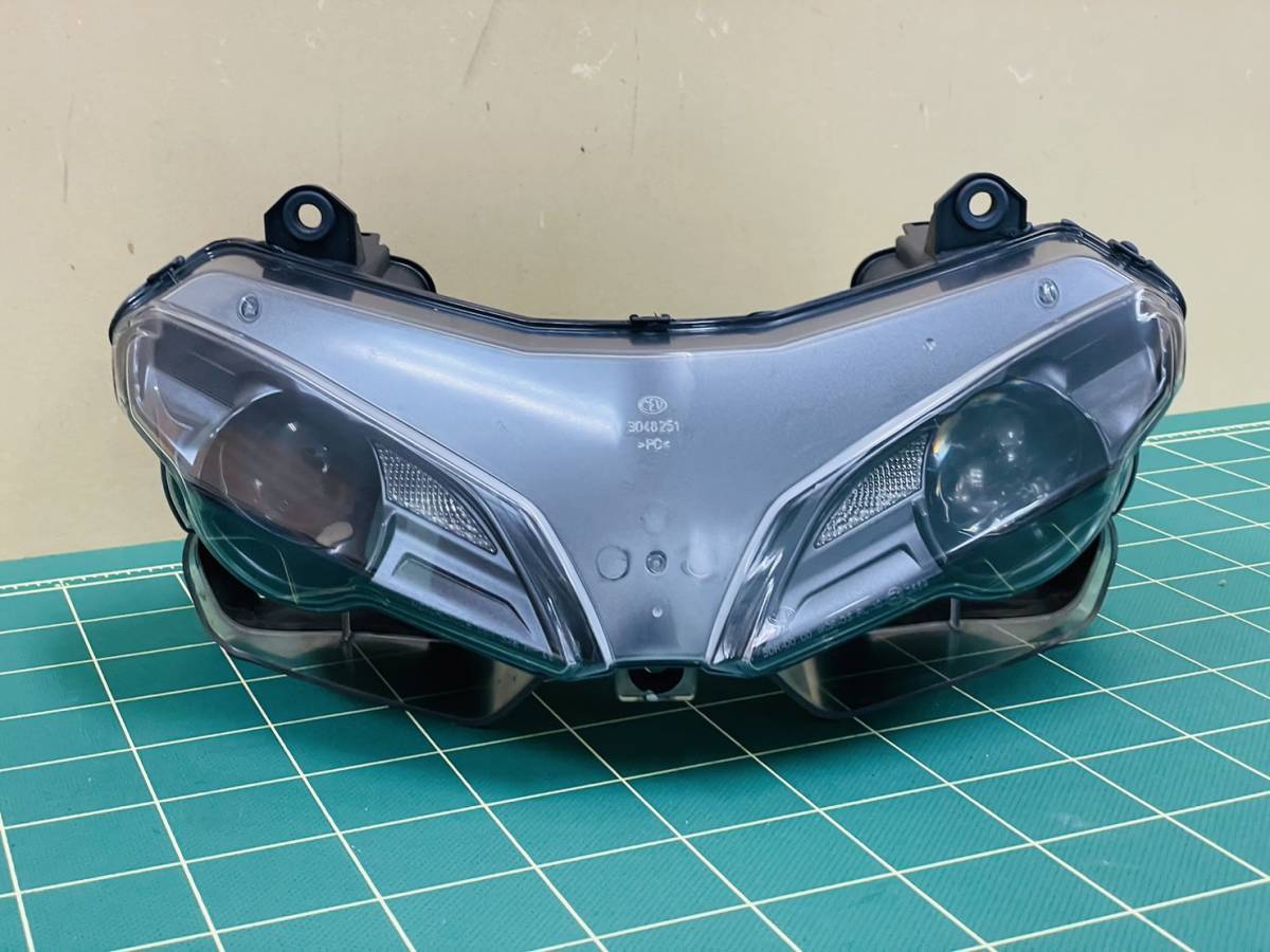 ☆F13 売切り! 美品 ドゥカティ 848 1098 1198 純正 ヘッドライト 