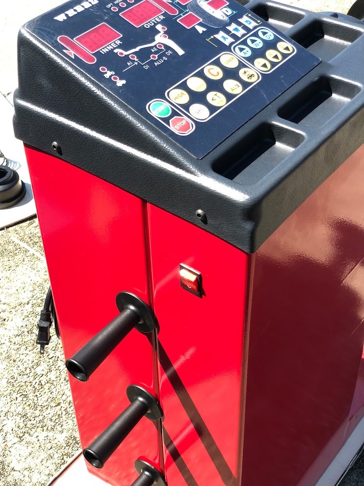 最落無↑新品　オートマチックホイールバランサー最大30インチ ウエイト位置自動照準　安心の６か月保証付き　_2