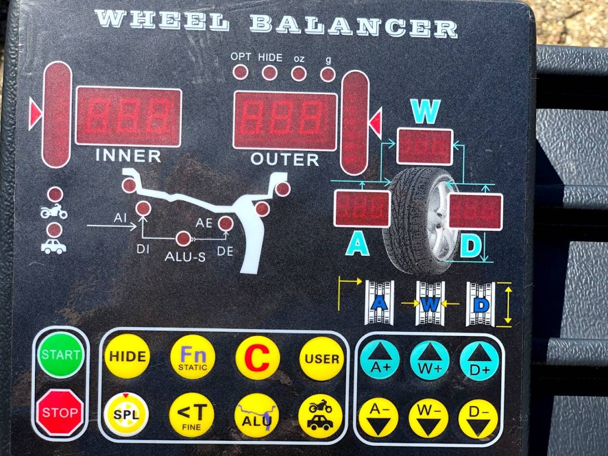 最落無↑新品　オートマチックホイールバランサー最大30インチ ウエイト位置自動照準　安心の６か月保証付き　_4