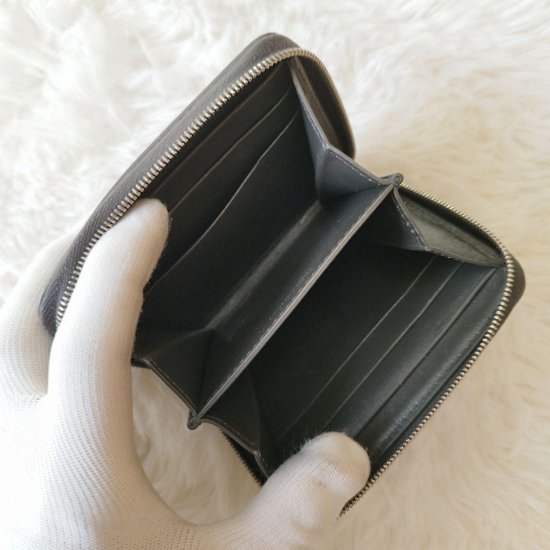 良品◆CELINE セリーヌ　コンパクト コインケース　ダークグレー 小銭入れ コインパース 灰色 カードケース コンパクト ラウンドファスナー セリーヌ CELINE コインケース CELINEセリーヌ コイン&frasl;カードケース 小銭入れ付き&frasl;コンパクトウォレット