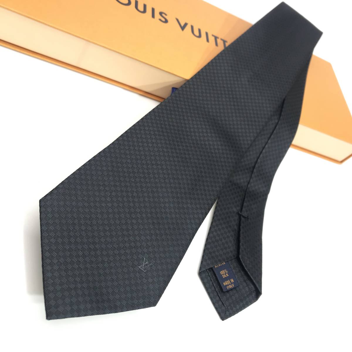 ☆美品☆王道☆LOUIS VUITTON ルイヴィトン クラヴァット・マイクロ