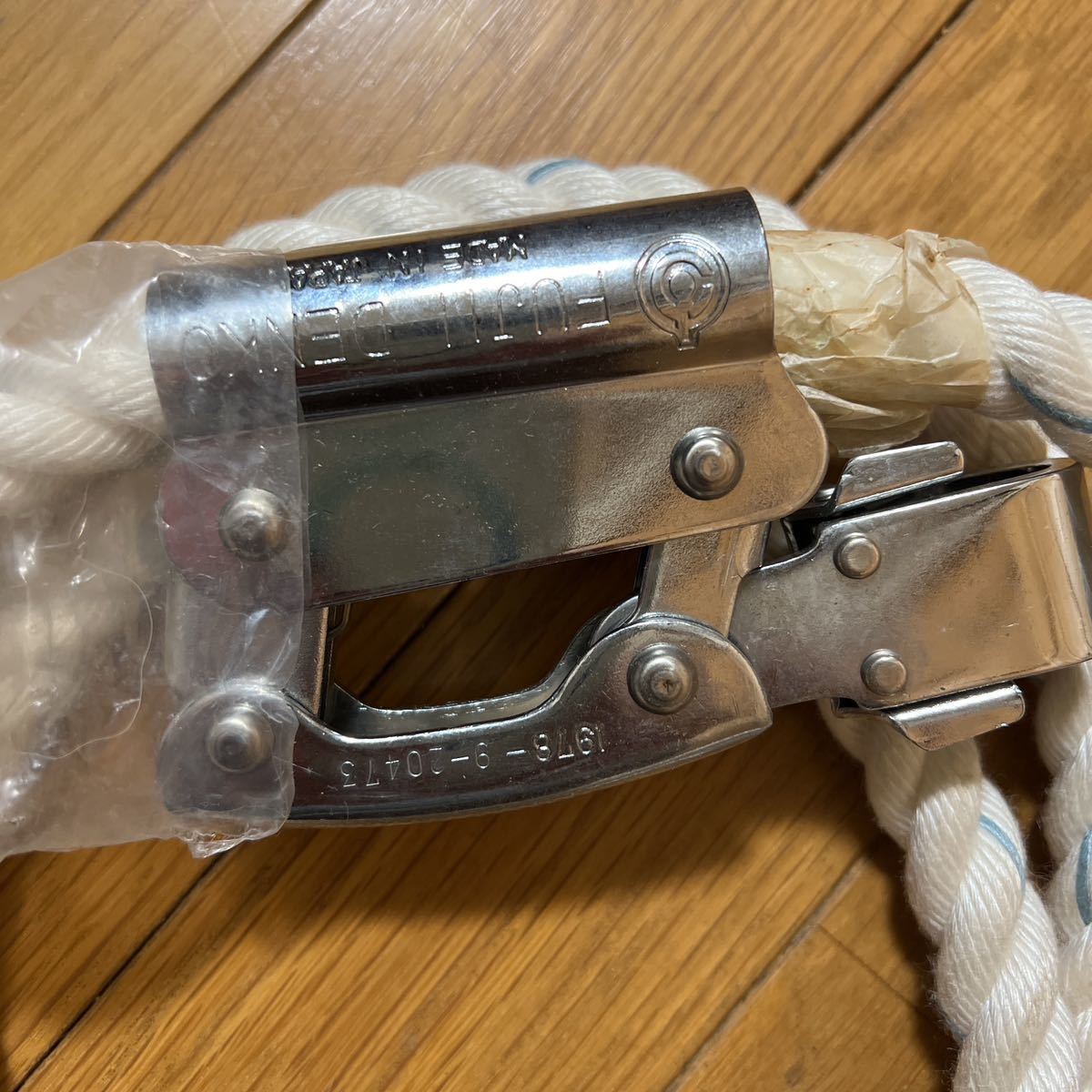 ツヨロン 藤井電工 ロープ式 胴ベルト型 ロープ式安全帯の通販 黒 dショッピング |安全帯 1丁掛け | 新規格 補助ロープ [藤井電工] ナイロンロープタイプ 胴ベルト型墜落制止用器具 安い商品を通販サイトから探す