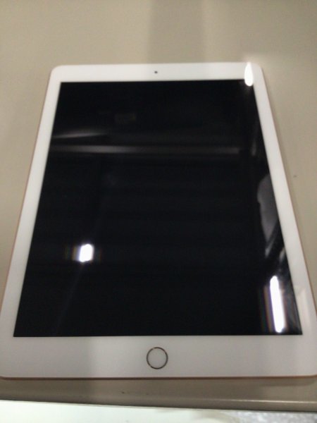 2025，お買い得 iPad第6世代 ゴールド 32GB Wi-Fi + Cellular A1954 No5(iPad本体)｜売買されたオークション情報、yahooの商品情報をアーカイブ公開 - オークファン iPad本体