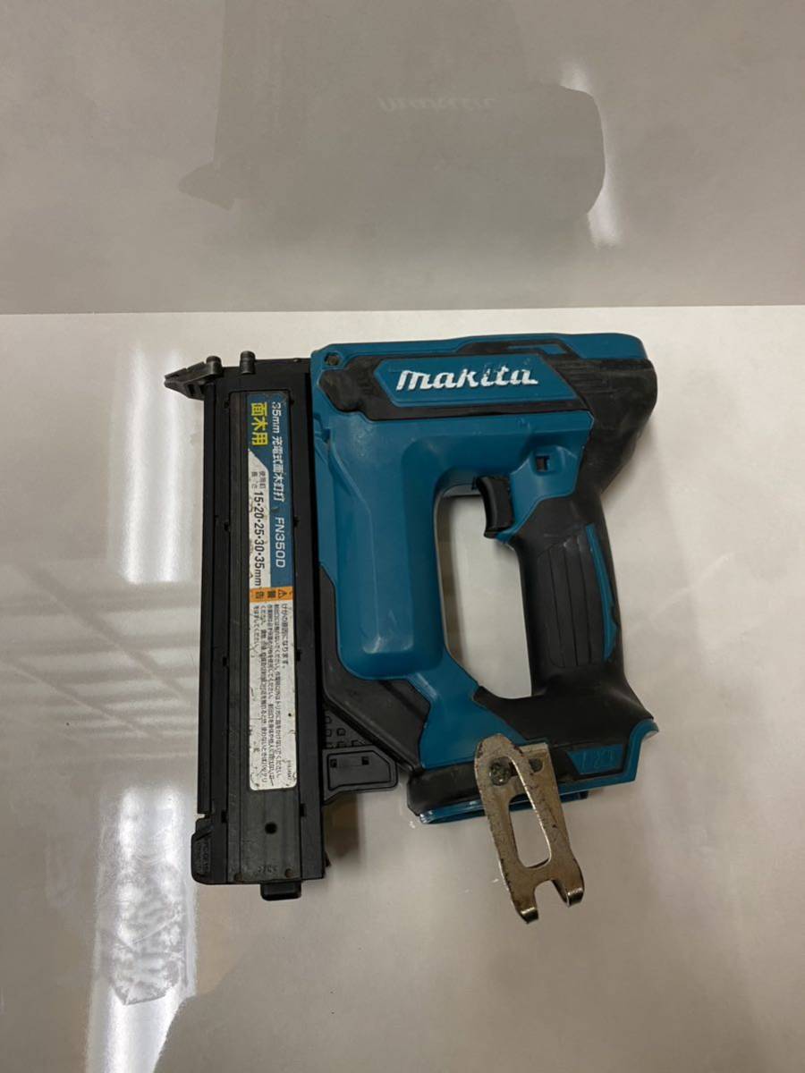 釘打機 マキタ 35mm充電式面木釘打 FN350DZK 18V バッテリー充電器 