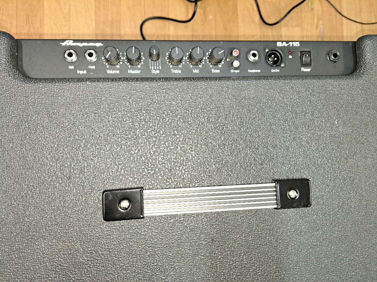 Ampeg BA-115 動作良好 O/H済 【公式通販】