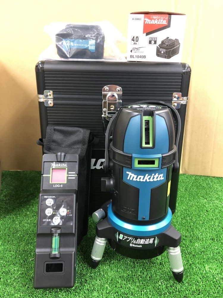 003☆未使用品☆マキタ 屋内・屋外兼用墨出し器 SK314GDZ ※バッテリ+充電器付