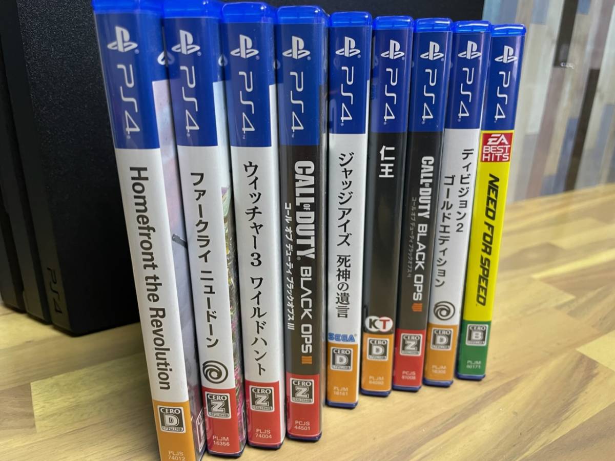 PS4 PRO PlayStation 4 Pro　ジェットブラック 2TB CUH-7200C B01 初期化　タクタイルクリッキーキット組み込み　ソフトおまけ多数 Pro ジェット・ブラック 1TB