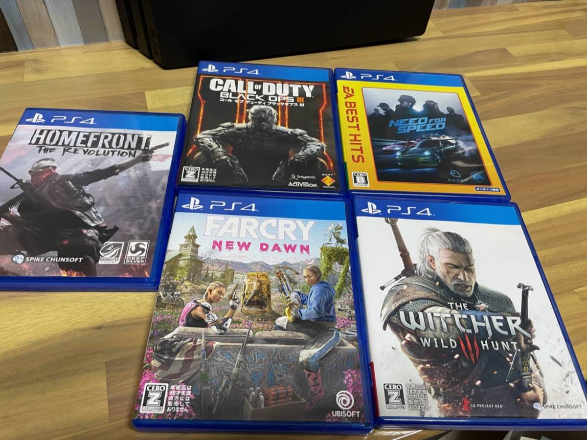 PS4 PRO PlayStation 4 Pro　ジェットブラック 2TB CUH-7200C B01 初期化　タクタイルクリッキーキット組み込み　ソフトおまけ多数 Pro ジェット・ブラック 1TB