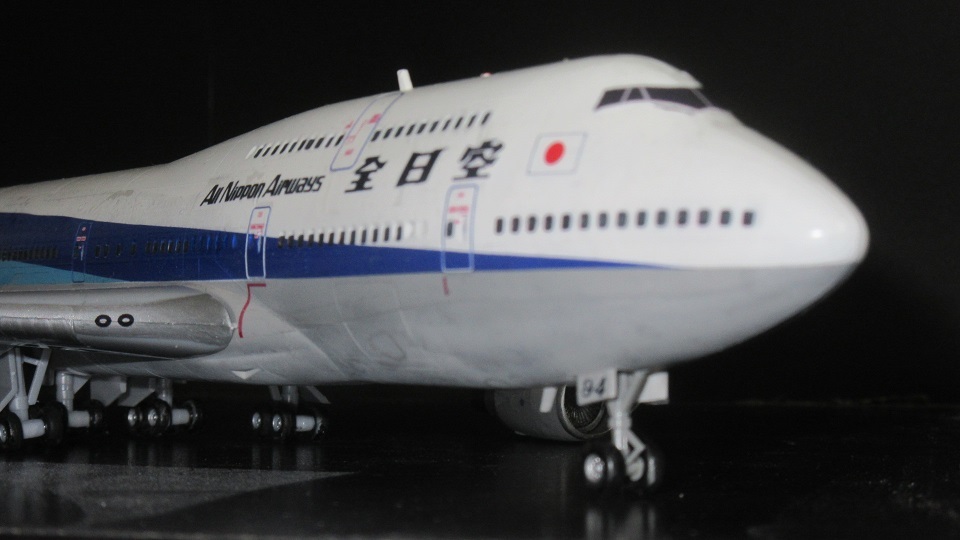 □塗装組立完成品 B747-400 全日空漢字ロゴ JA8094（1/200サイズ