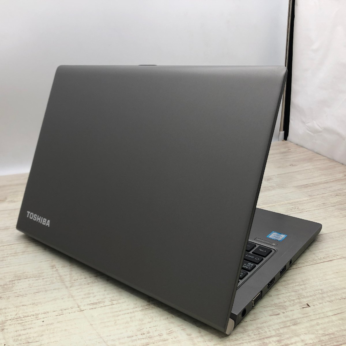 TOSHIBA dynabook R63/F Core i7 6500U 2.50GHz/8GB/256GB(SSD