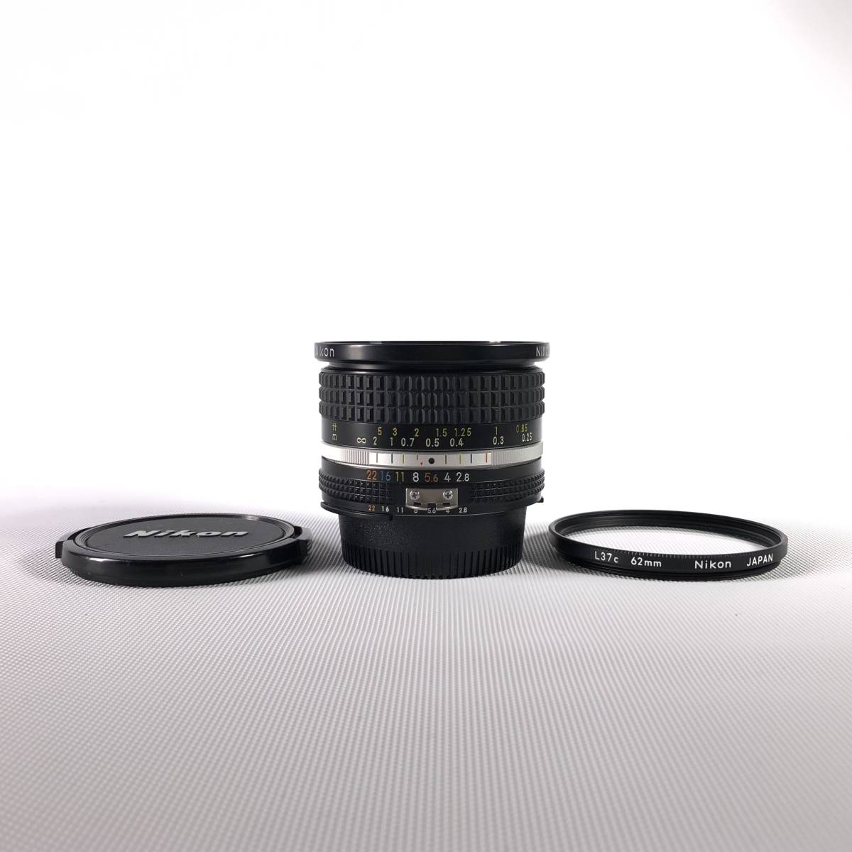 美品 Nikon Ai NIKKOR 20mm F2.8S Ai-S ニコン ニッコール 広角 単焦点