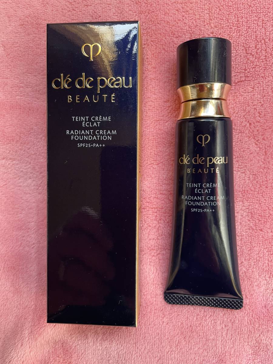 クレ・ド・ポー ボーテ タンクレームエクラn ベージュオークル20