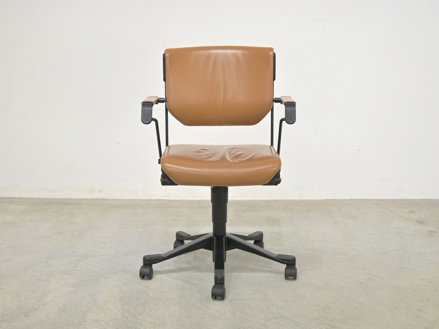 ジロフレックス giroflex 33 ローバック肘付き⁄革張り ダークブラウン