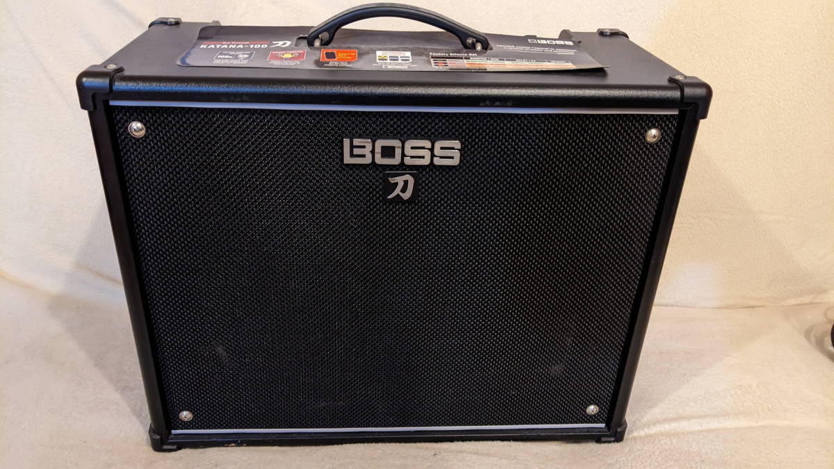 BOSS KATANA-100 KTN-100 ギターコンボアンプ ボス 【中古格安】